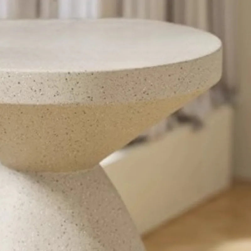 Simple Coffee Tables Creative Modern Round Table Aesthetic Design Mini Table Luxury Elegant Hall Furniture Household Living Room