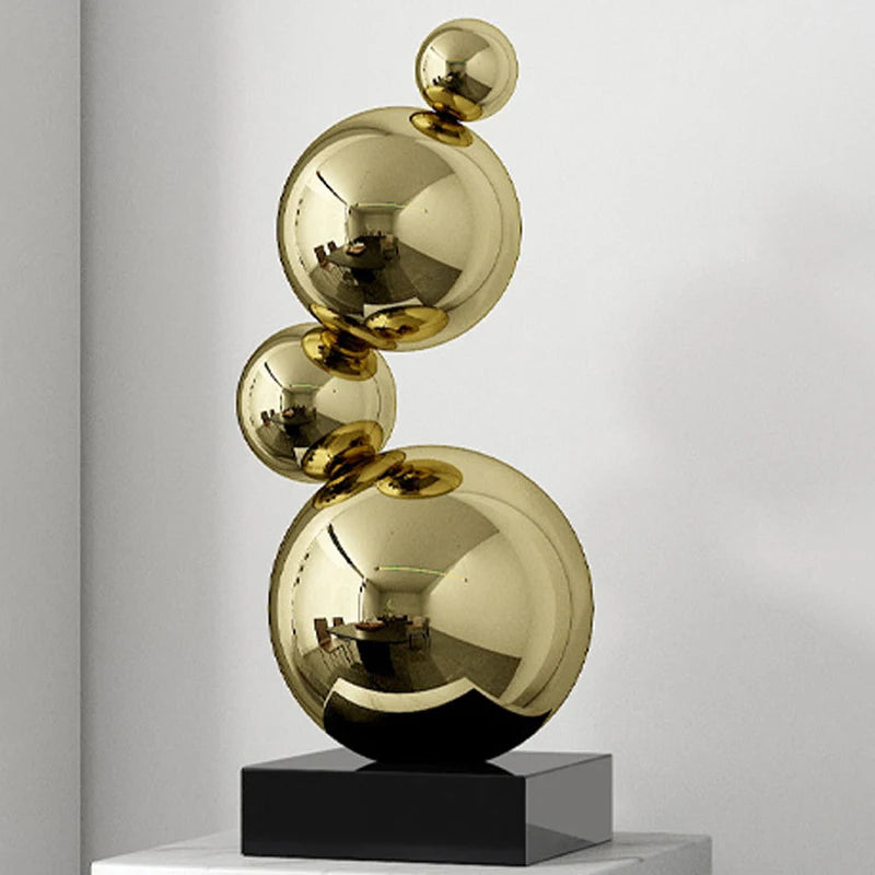 Modern Figurines Nordic Simple Creative Miniatures Elegant Aesthetic Design Figurine Luxury Household Metal Home Decoration