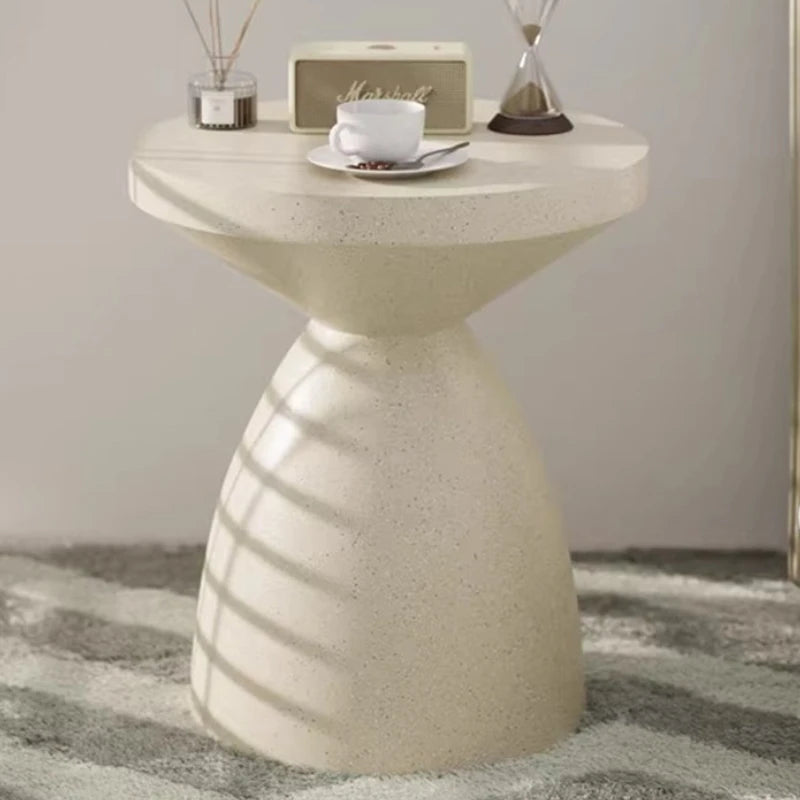 Simple Coffee Tables Creative Modern Round Table Aesthetic Design Mini Table Luxury Elegant Hall Furniture Household Living Room